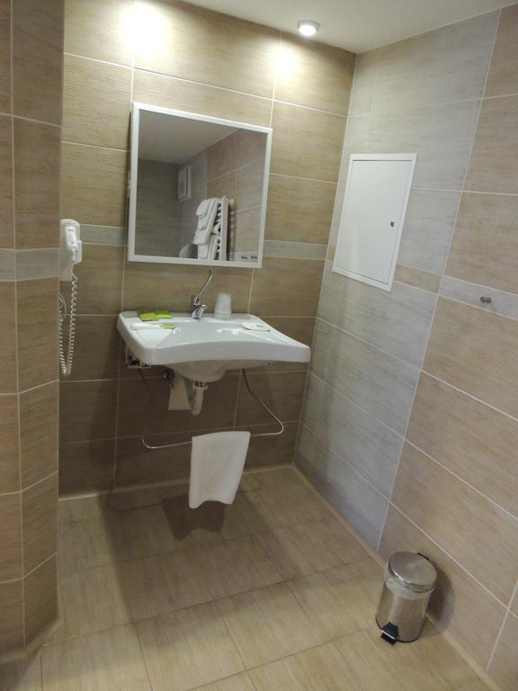 Soleil Apartman Szeged Exterior foto